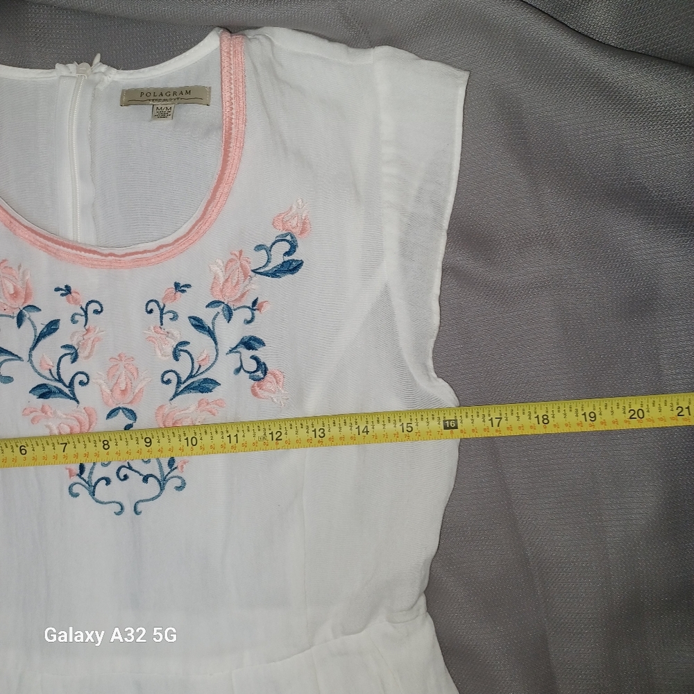 Polagram Women Size M White Dress with Pink and Blue Embroidery - Picture 12 of 15